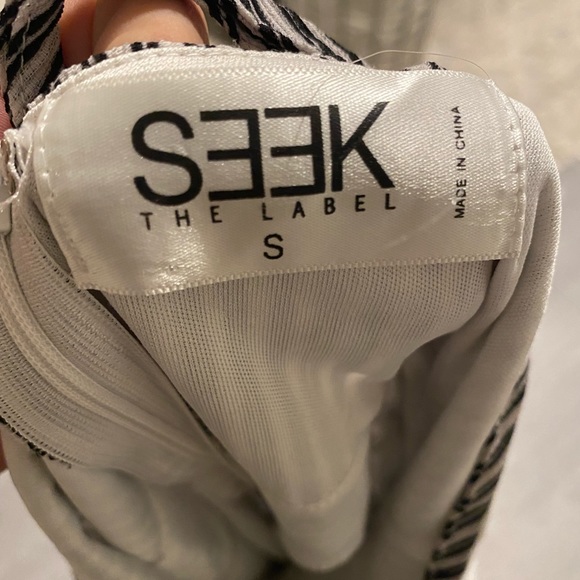 Striped Romper - Picture 3 of 3